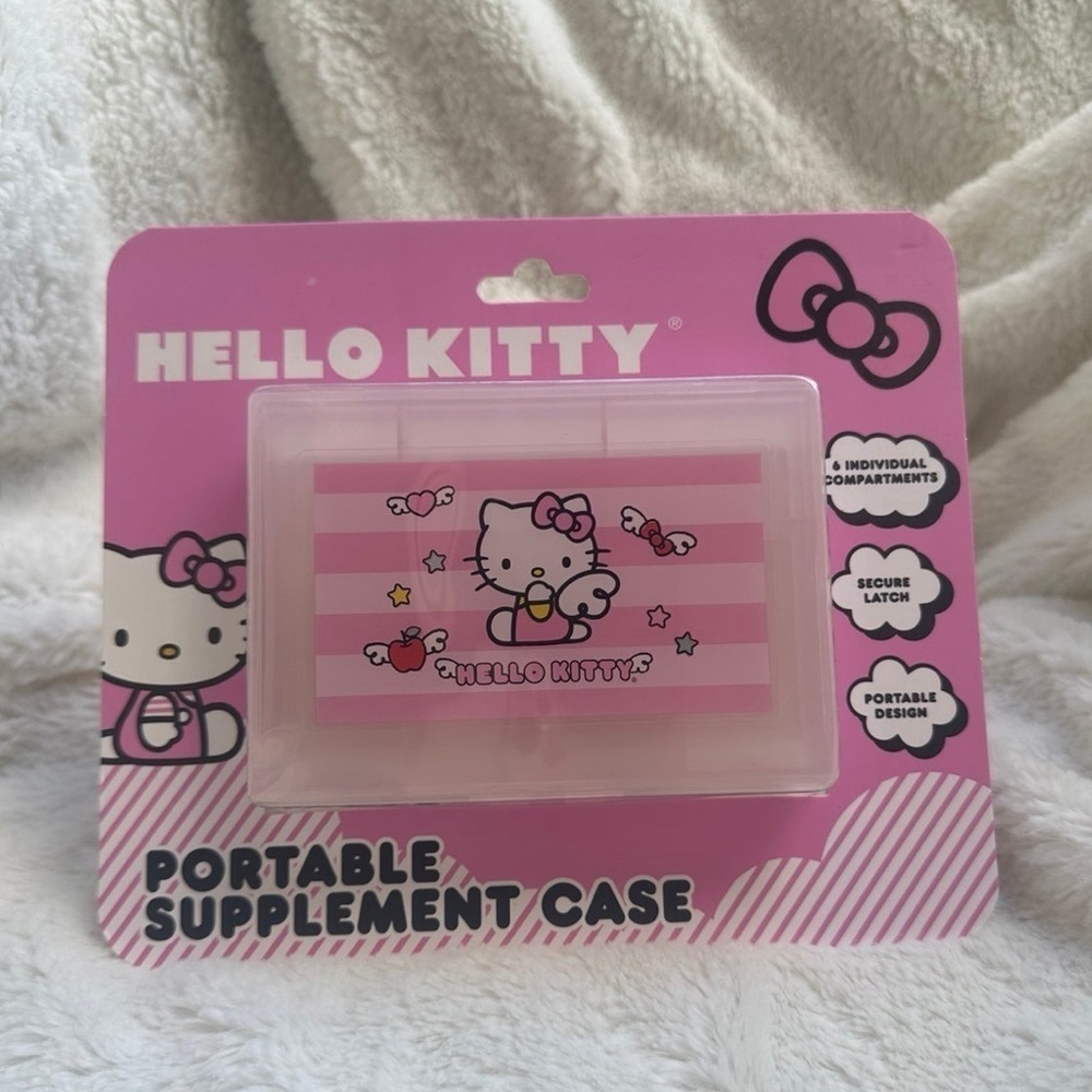 Hello Kitty Supplement Case